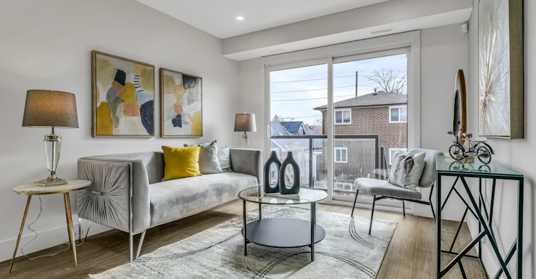 53 Buttonwood Avenue, Toronto, ON, M6M 2H9 - 20