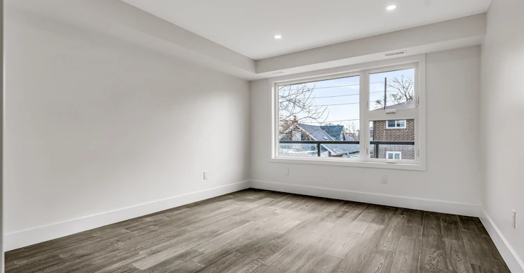53 Buttonwood Avenue, Toronto, ON, M6M 2H9 - 25