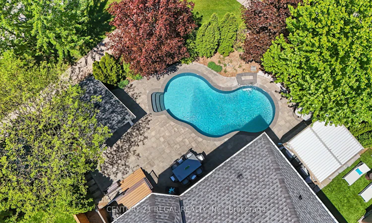 2260 Chickadee Crescent