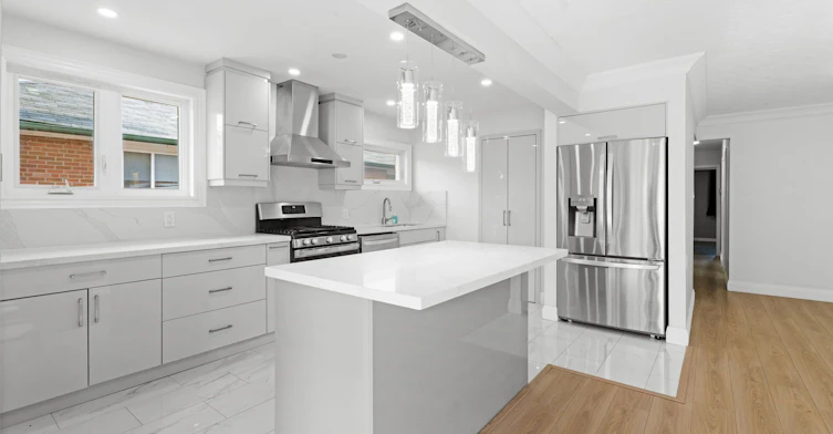 MAIN-7291 Vernor Drive, Mississauga, ON, L4T 2P5 - 12