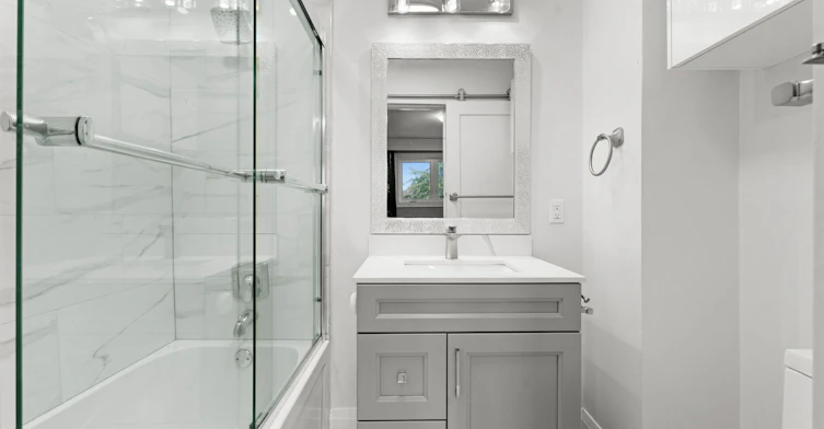 MAIN-7291 Vernor Drive, Mississauga, ON, L4T 2P5 - 19