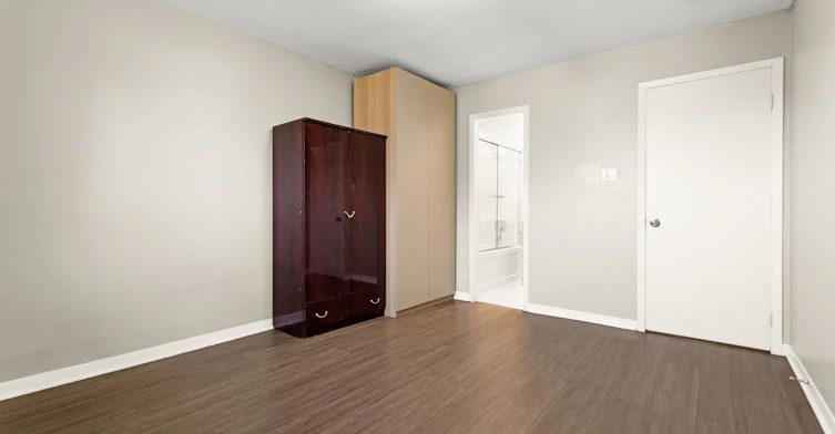 MAIN-7291 Vernor Drive, Mississauga, ON, L4T 2P5 - 18