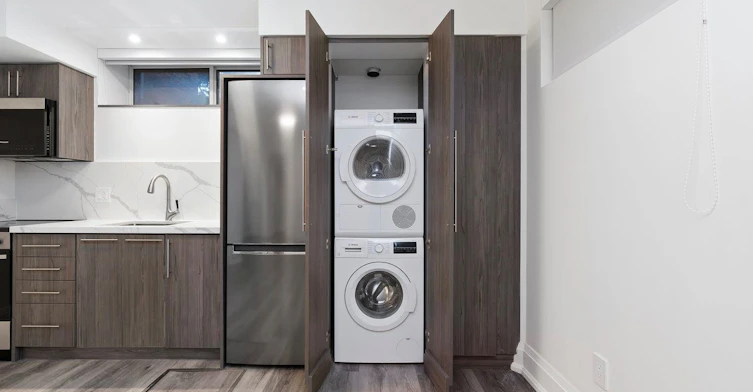 D (4)-44 Larkin Avenue, Toronto, ON, M6S 1L8 - 14