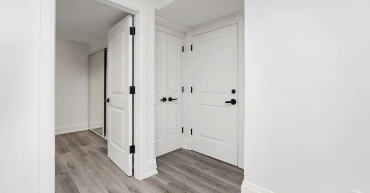 D (4)-44 Larkin Avenue, Toronto, ON, M6S 1L8 - 5