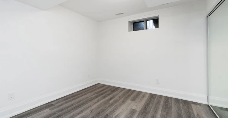 D (4)-44 Larkin Avenue, Toronto, ON, M6S 1L8 - 11