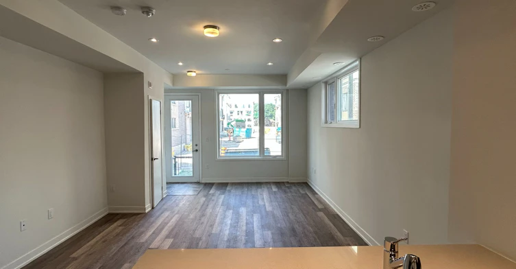 20-3429 Ridgeway Drive, Mississauga, ON, L5L 0B9 - 4