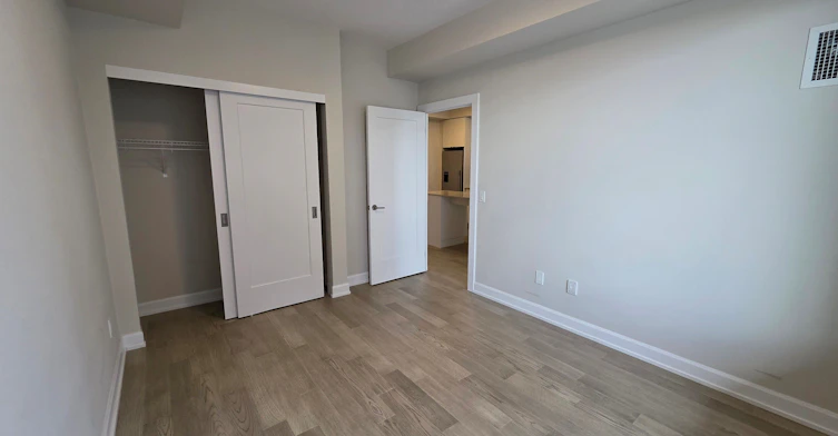715-3220 William Coltson Avenue, Oakville, ON, L6H 7X9 - 10