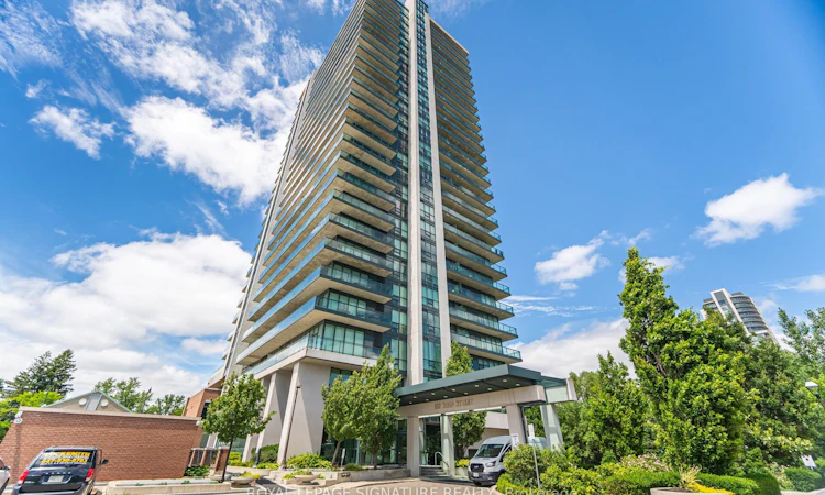 1206-100 John Street N