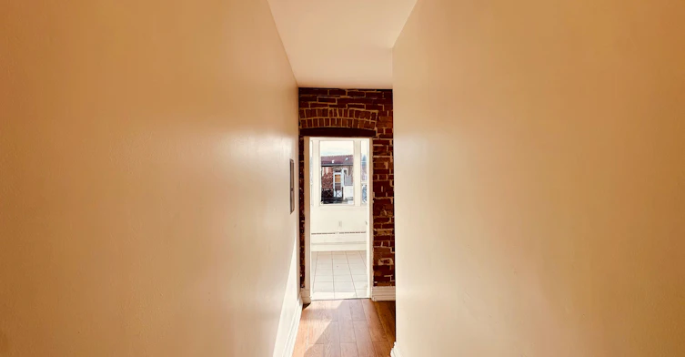 4-20 Triller Avenue, Toronto, ON, M6K 3B8 - 14