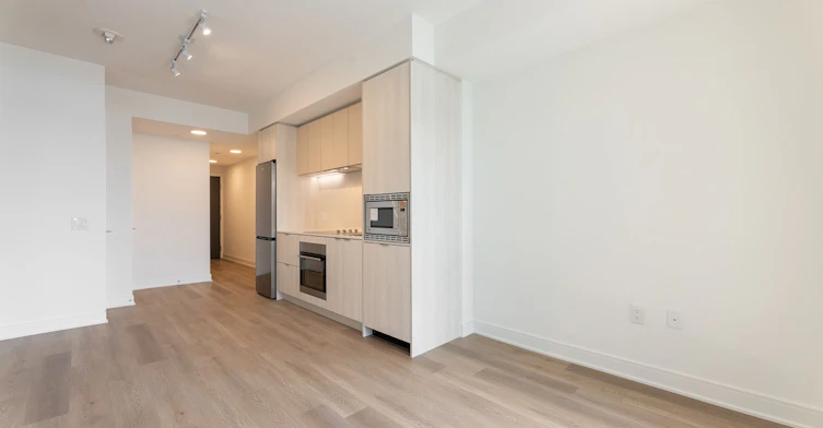 526-86 Dundas Street E, Mississauga, ON, L5A 0B1 - 7