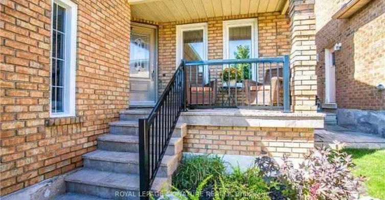 6517 Warbler Lane, Mississauga, ON, L5N 6E1 - 2