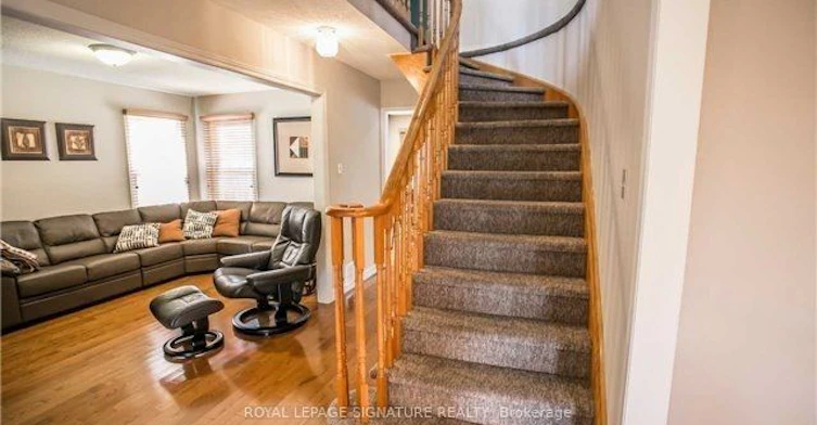 6517 Warbler Lane, Mississauga, ON, L5N 6E1 - 3