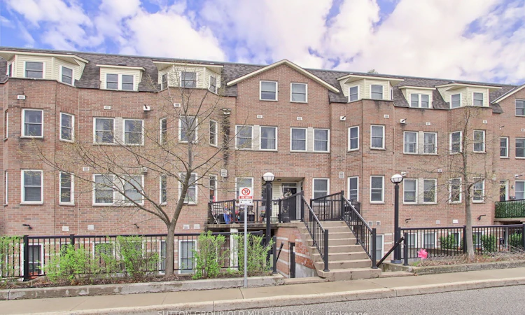 167-760 Lawrence Avenue W
