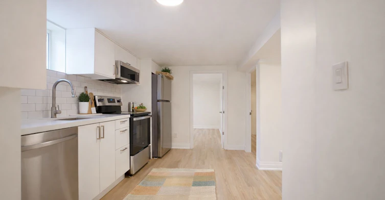 B-5 Twentieth Street, Toronto, ON, M8V 3L5 - 7