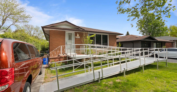 Upper-3456 Rexway Drive, Burlington, ON, L7N 2L6 - 2