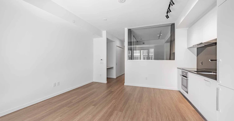 305-689 The Queensway N/A, Toronto, ON, M8Y 0C8 - 4