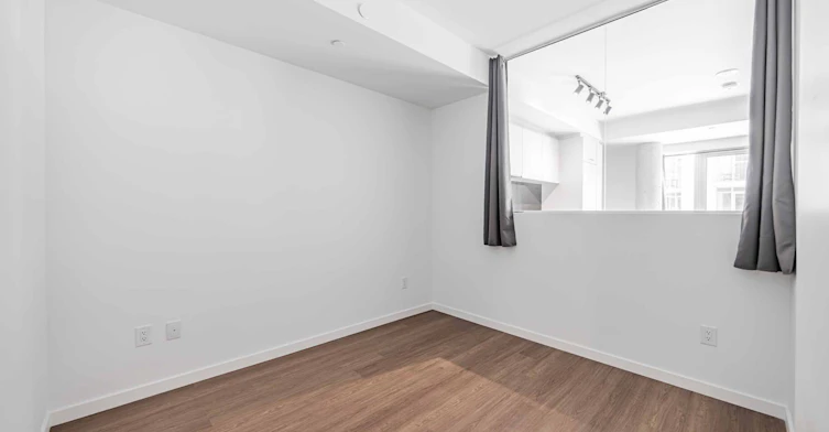 305-689 The Queensway N/A, Toronto, ON, M8Y 0C8 - 11