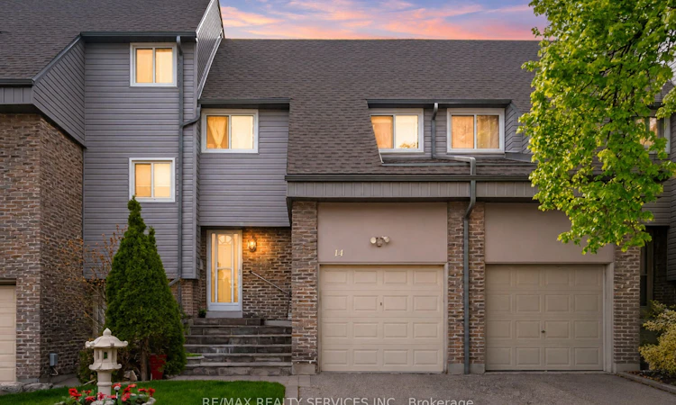14 Tara Park Crescent