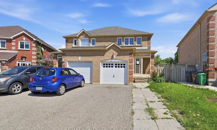 39 Caruso Drive