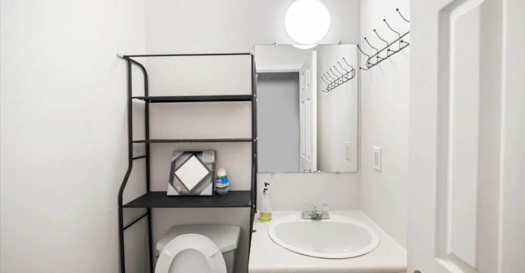 UPPER-1144 Fisher Avenue, Burlington, ON, L7P 2L1 - 18
