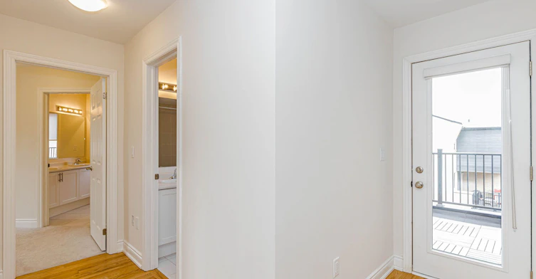 3 Marvin Avenue, Oakville, ON, L6H 0Z6 - 23
