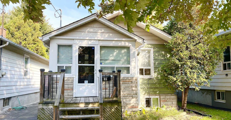 Lower-99 Seventeenth Street, Toronto, ON, M8V 3K5 - 3