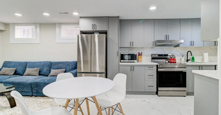 Lower-37 Bentworth Avenue, Toronto, ON, M6A 1P1 - 18