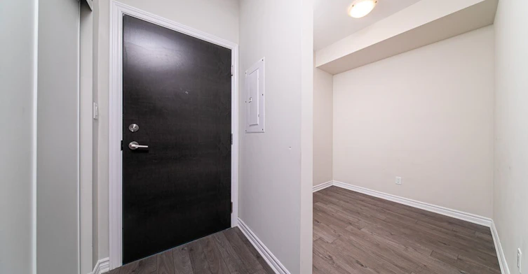 204-150 Oak Park Boulevard, Oakville, ON, L6H 0E7 - 4