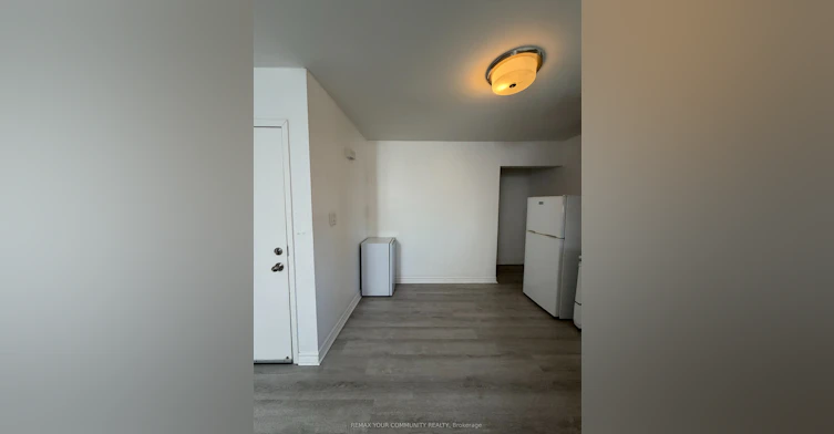 2nd Floor-127 Morrison Avenue, Toronto, ON, M6E 1M5 - 2