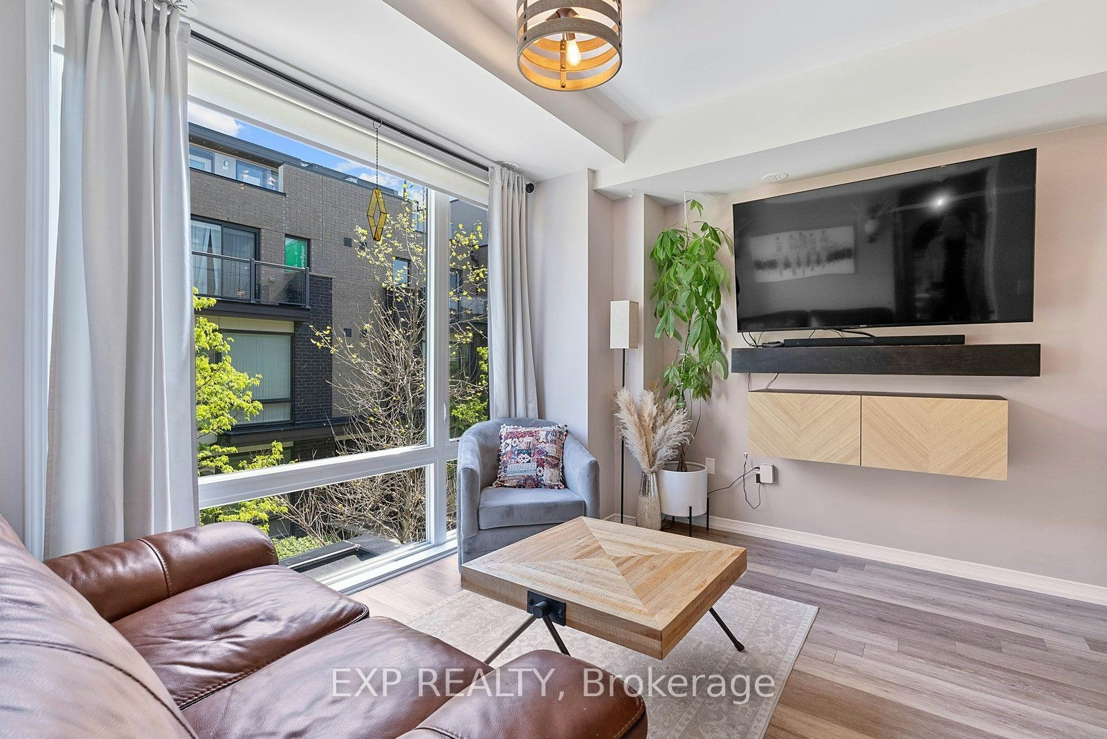 89-30 Fieldway Road, Toronto, ON, M8Z 0E3