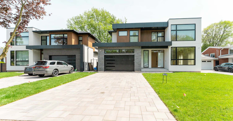 510 Wellington Crescent, Oakville, ON, L6L 4X5