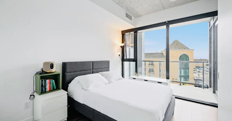 411-7 Smith Crescent, Toronto, ON, M8Z 0G3 - 9