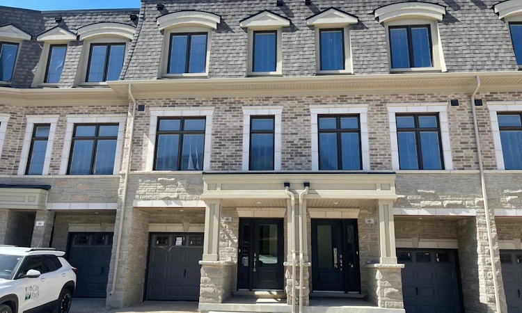 86 Salina Street