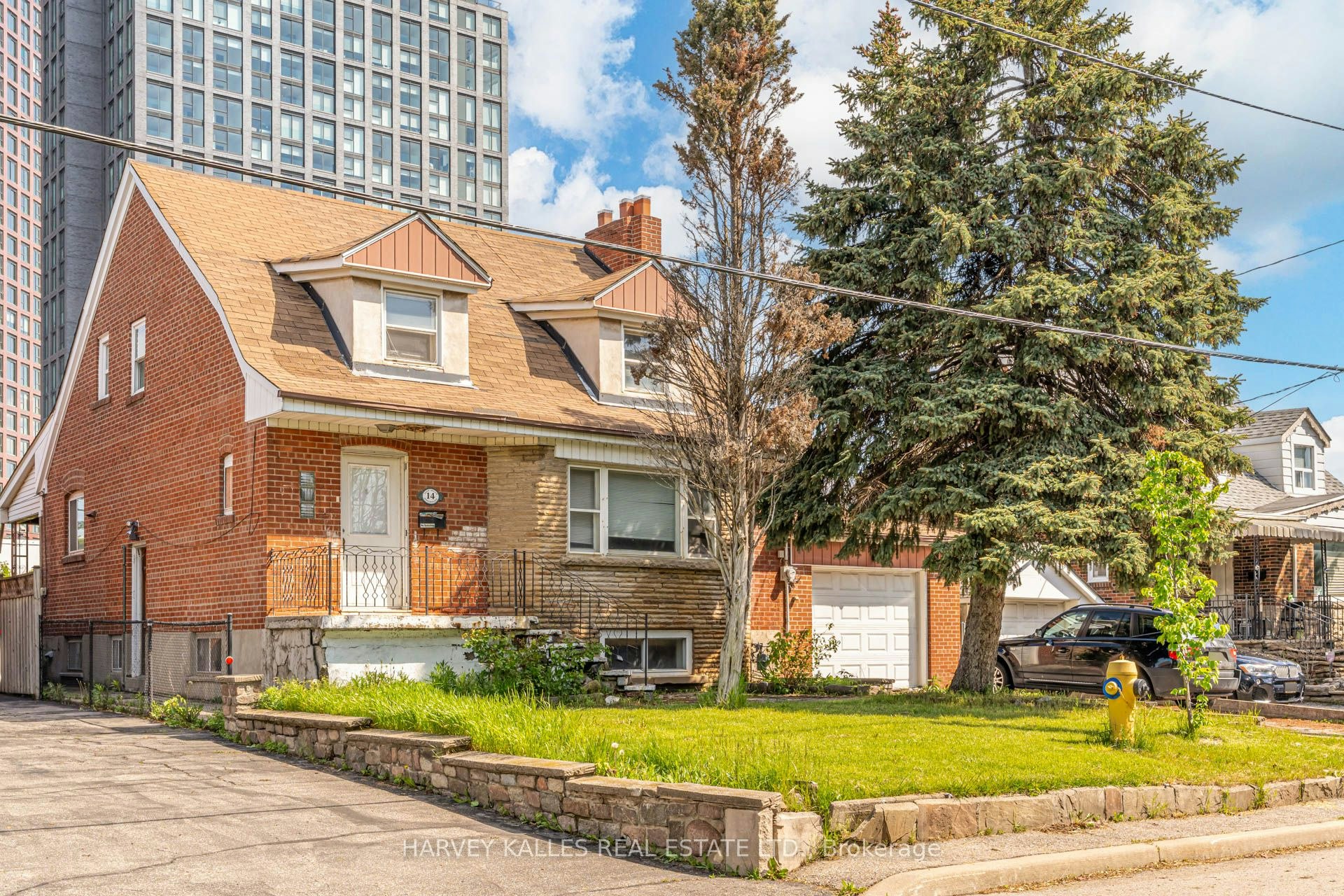14 Jane Osler Boulevard, Toronto, ON, M6A 1W7