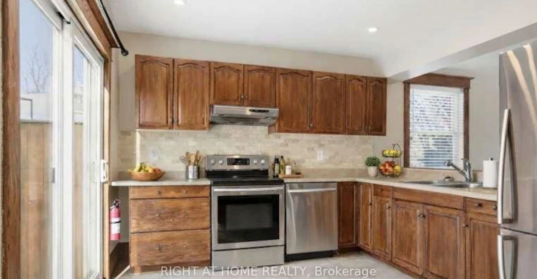 Upper-17 Mill Street, Milton, ON, L9T 1R7 - 9