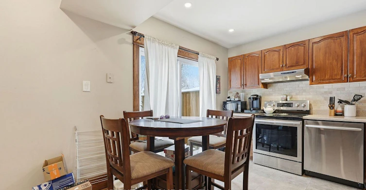 Upper-17 Mill Street, Milton, ON, L9T 1R7 - 10