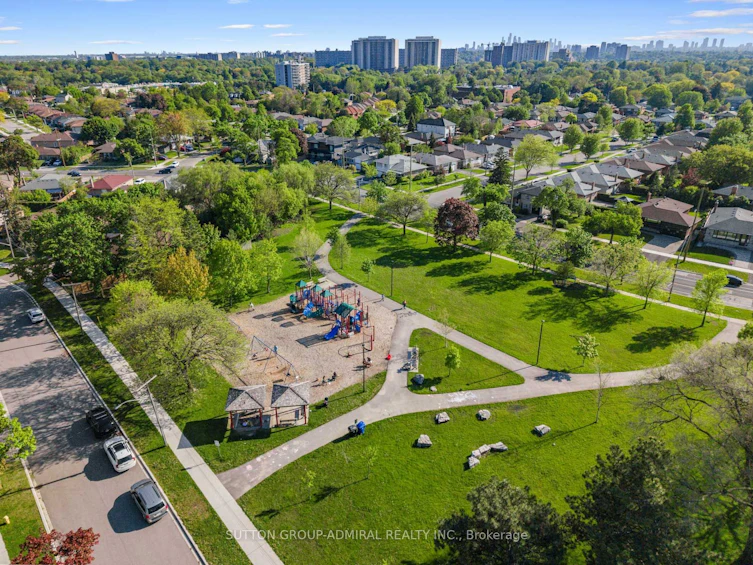 23 Groverdale Road, Toronto, ON, M9C 3M7 - 49