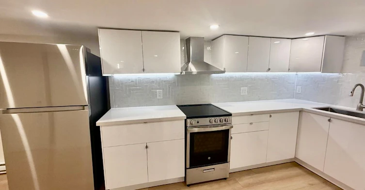 Bsmt-10 Vimy Avenue, Toronto, ON, M9N 2W2 - 2