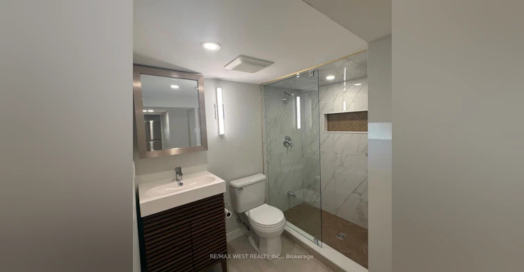 Bsmt-10 Vimy Avenue, Toronto, ON, M9N 2W2 - 6