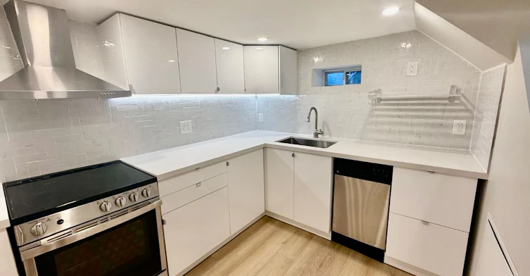 Bsmt-10 Vimy Avenue, Toronto, ON, M9N 2W2