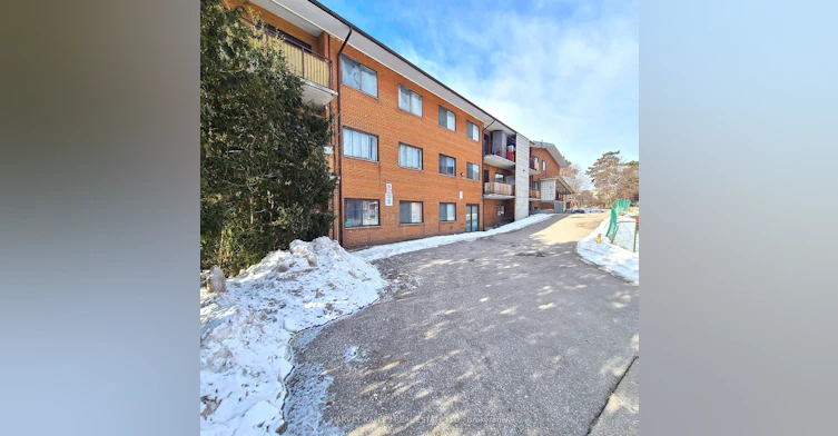203-80 Blackfriar Avenue, Toronto, ON, M9R 3S9