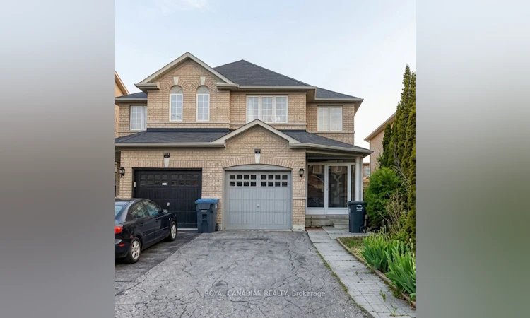 101 Crystalview Crescent