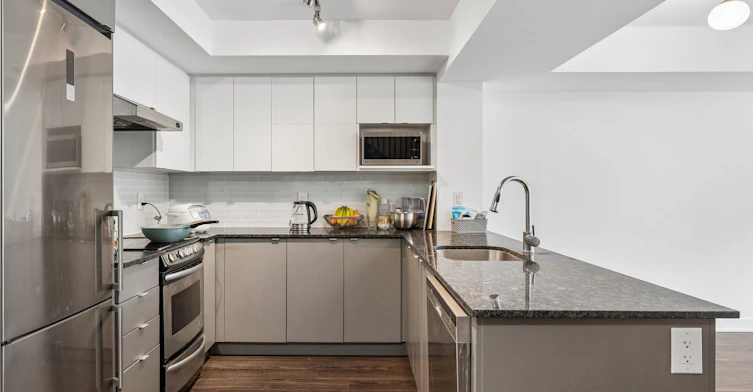 Th104-152 Flemington Road, Toronto, ON, M6A 2P3 - 17