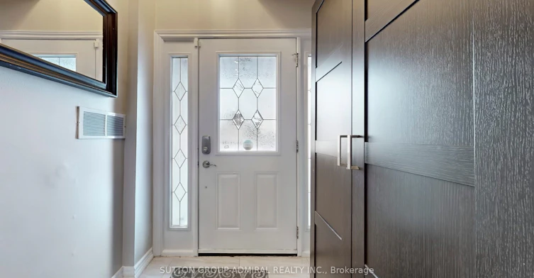 8-64 Bronte Street S, Milton, ON, L9T 1Y8 - 2