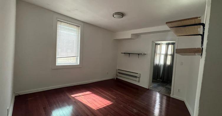 #6-22 Brad Street, Toronto, ON, M6P 1N1 - 5