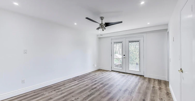 (Upper Level) 433 Martin Grove Road, Toronto, ON, M9B 4M3 - 8
