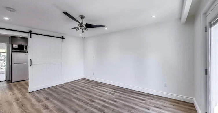 (Upper Level) 433 Martin Grove Road, Toronto, ON, M9B 4M3 - 10