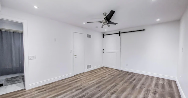 (Upper Level) 433 Martin Grove Road, Toronto, ON, M9B 4M3 - 11