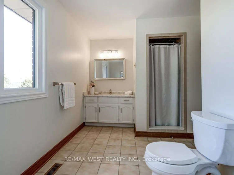 167 Silverhill Drive, Toronto, ON, M9B 6J5 - 25