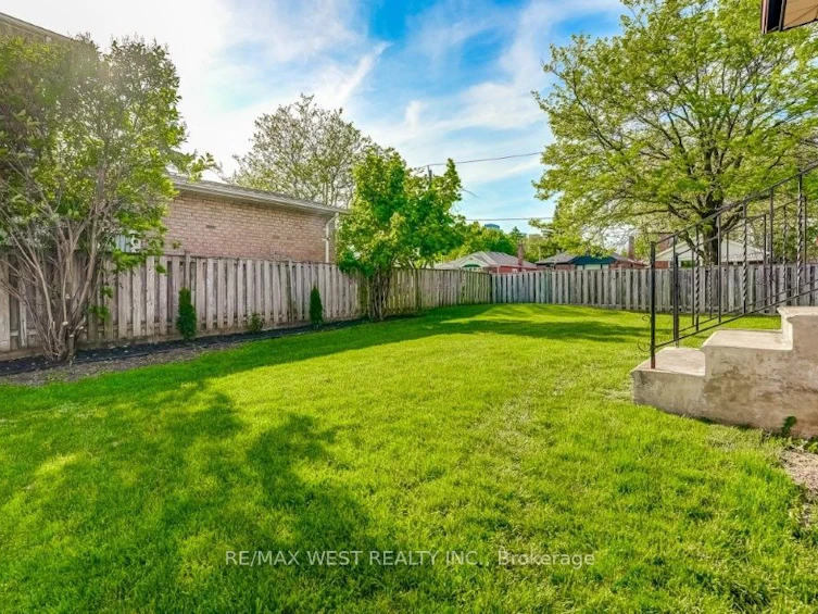 167 Silverhill Drive, Toronto, ON, M9B 6J5 - 35